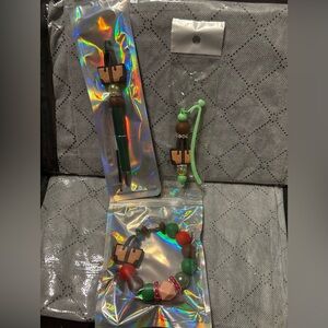 Fashion Bracelet/Keychain, Pen,and Accessories Set